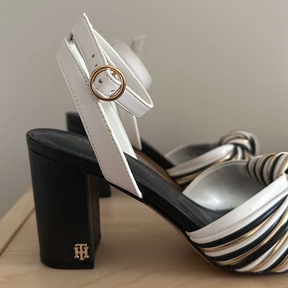 Tommy Hilfiger heels - Picture 2 of 7